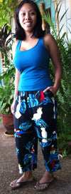 Tropical Parrots Cropped Capris