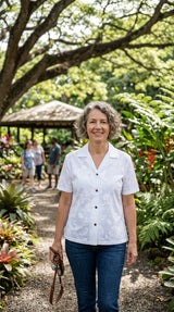Classic Hibiscus Women's Hawaiian Camp Shirt
