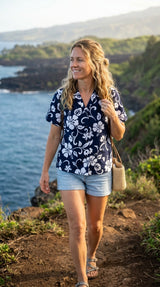 Classic Hibiscus Women's Hawaiian Camp Shirt