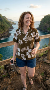 Old School Hibiscus Women's Hawaiian Camp Shirt