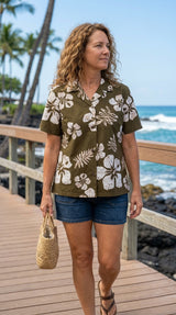 Old School Hibiscus Women's Hawaiian Camp Shirt
