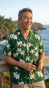Paradise Found Men's Star Orchid Tom Selleck Magnum PI Hawaiian Shirt